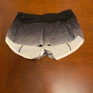 Lululemon Speed Up Short 2.5" Size 4